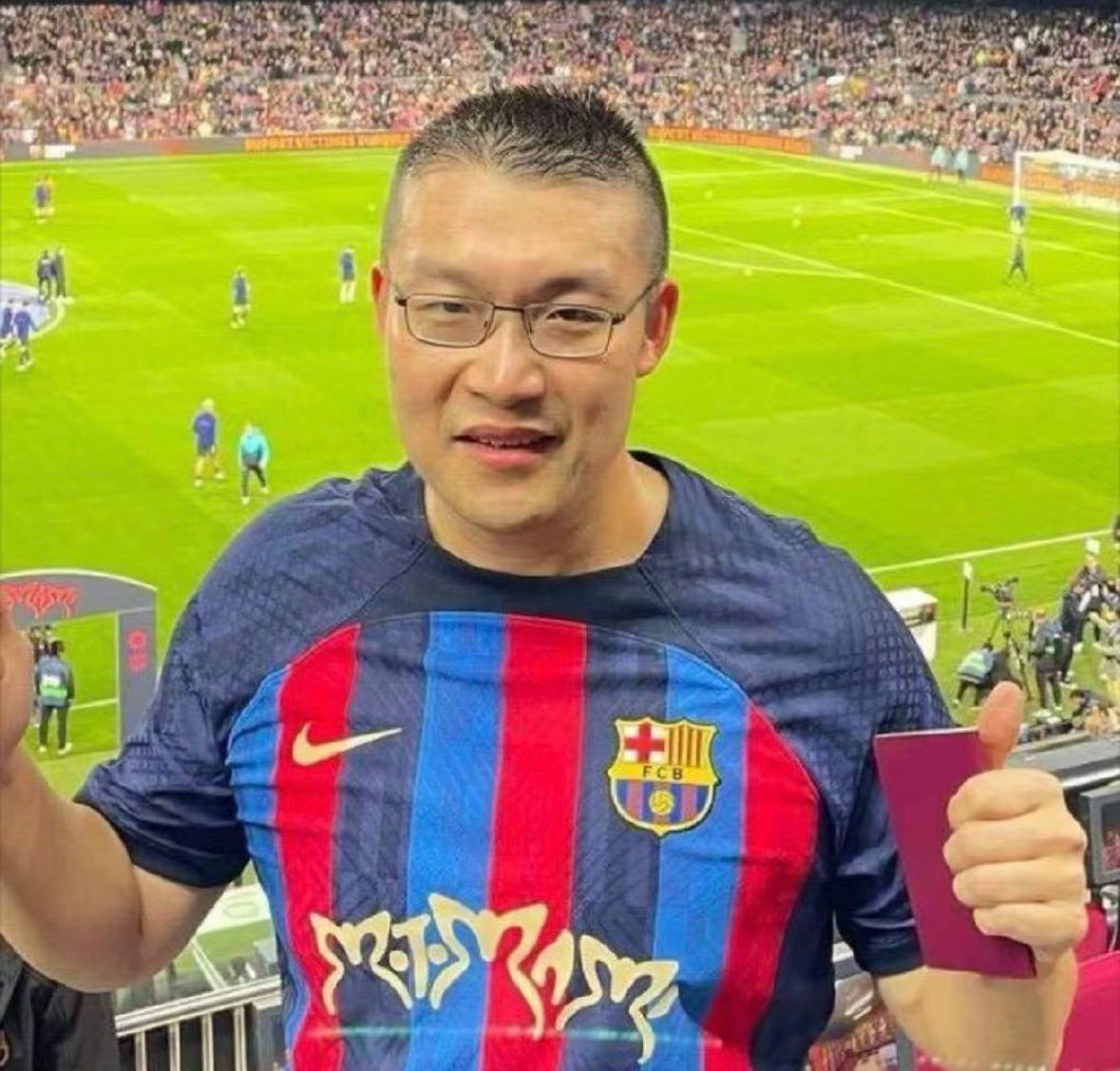 巴萨小李头像