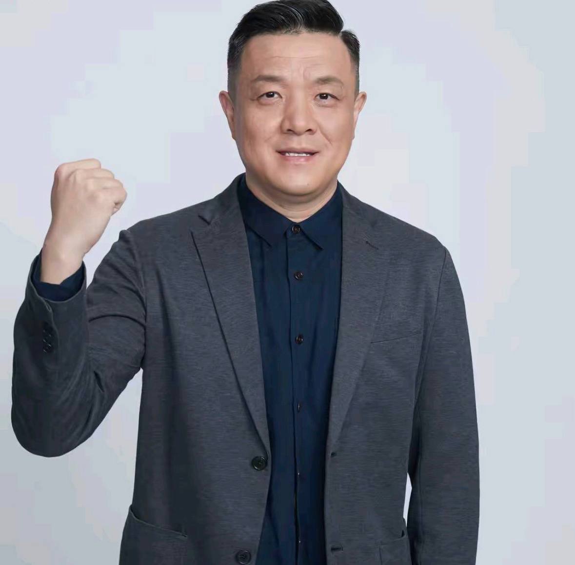杨健头像